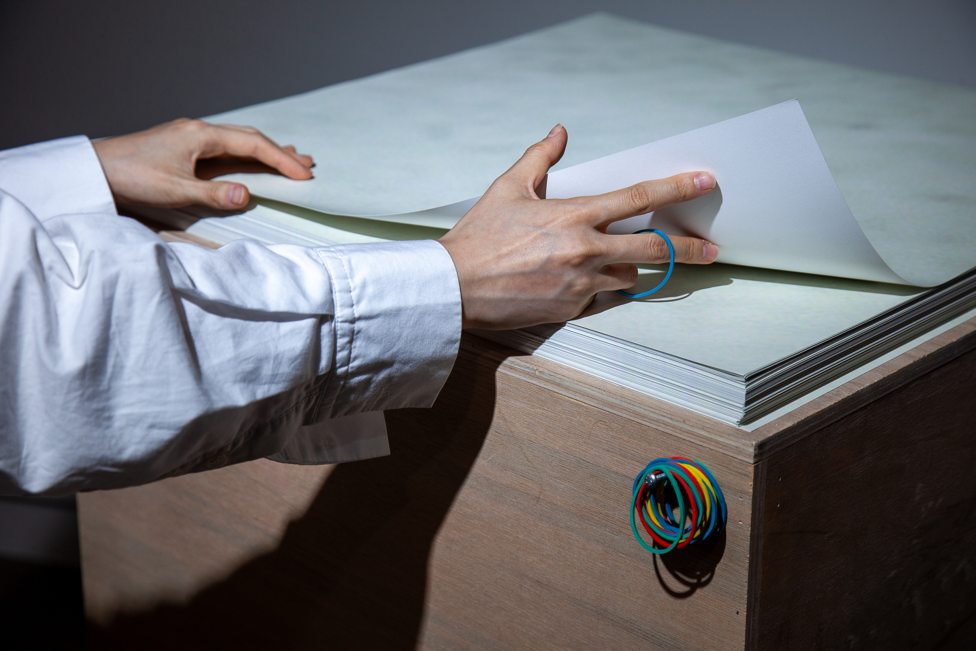 작품 Particles의 한 장면